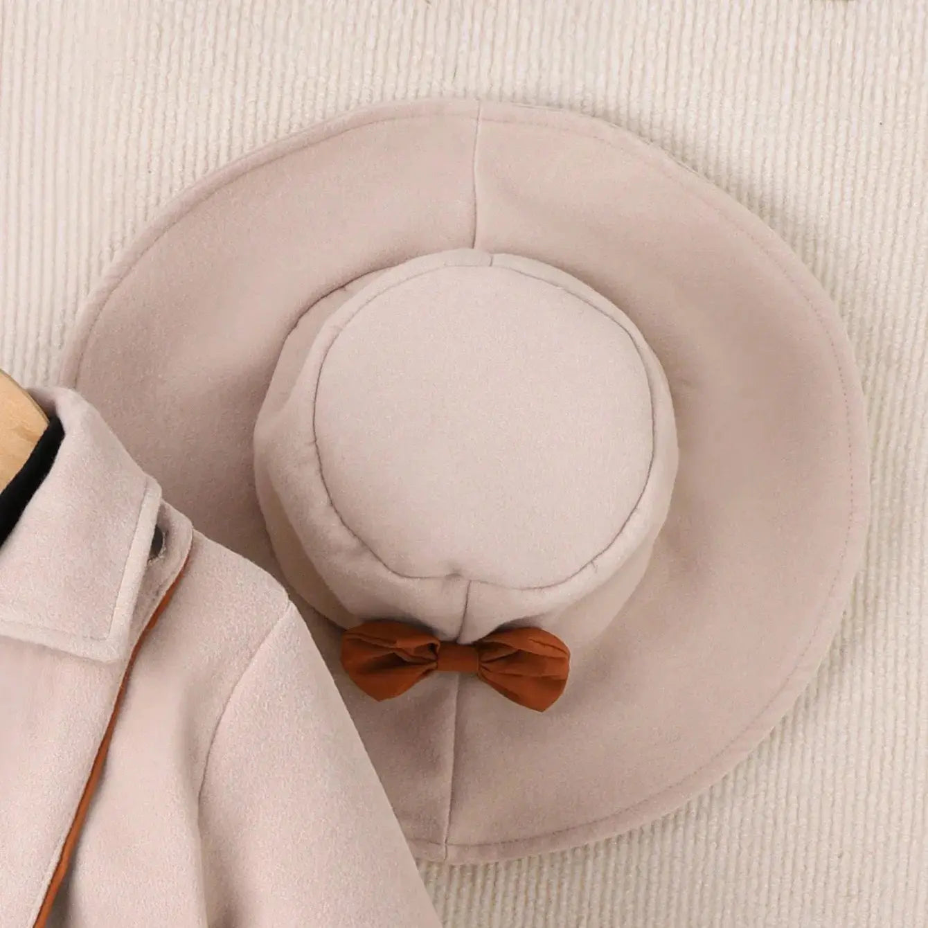 Girls Solid Jacket And Pleated Skirt With Hat 3 Pcs Set