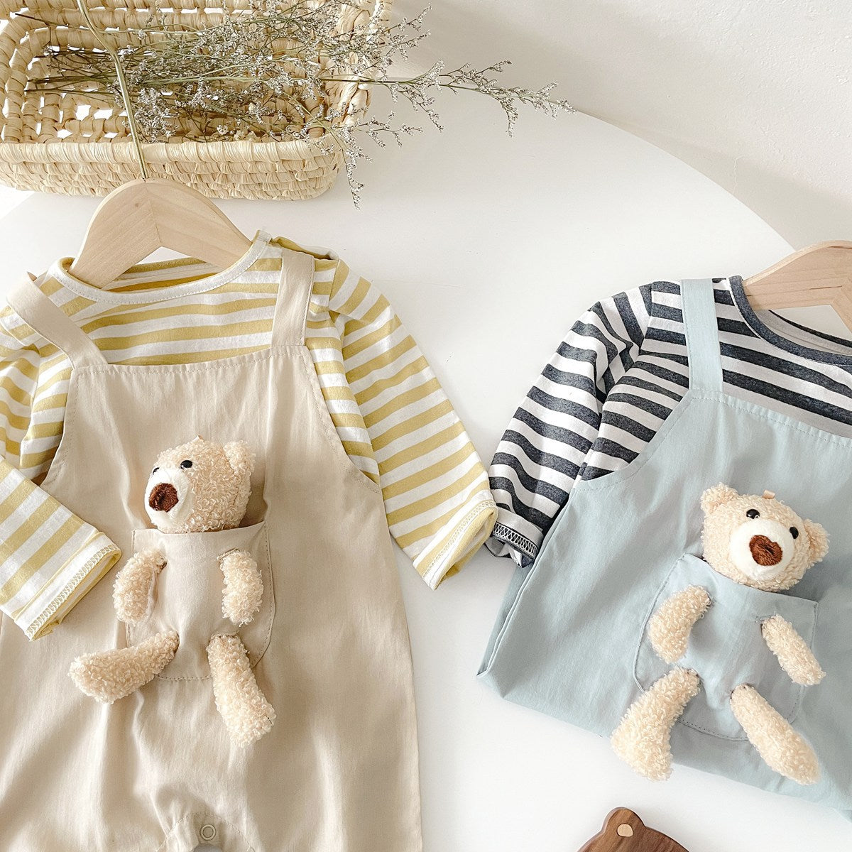Two Piece Baby Boys and Girls Bear Hanging Set